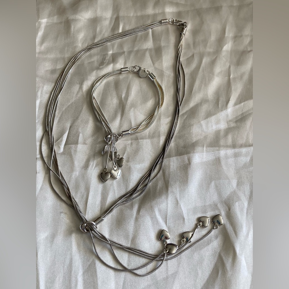 Elegant Silver Heart Jewelry Set - Necklace and Bracelet